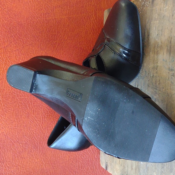 Comfort well by Beacon shoes - Picture 5 of 5